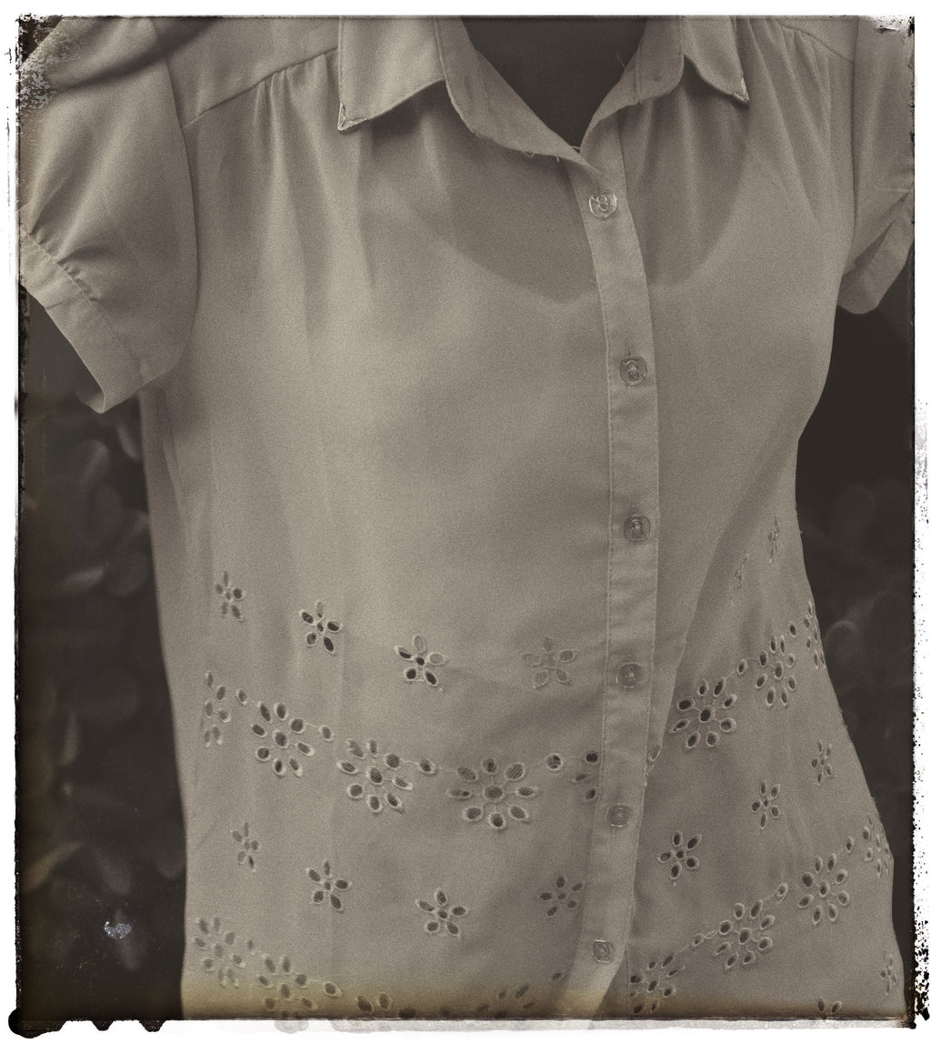 camisa de manga curta bordado
