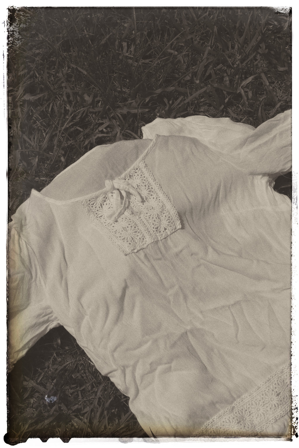 vestido com mangas de renda
